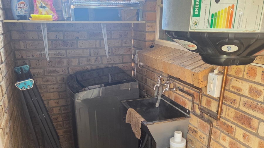 1 Bedroom Property for Sale in Miederpark North West